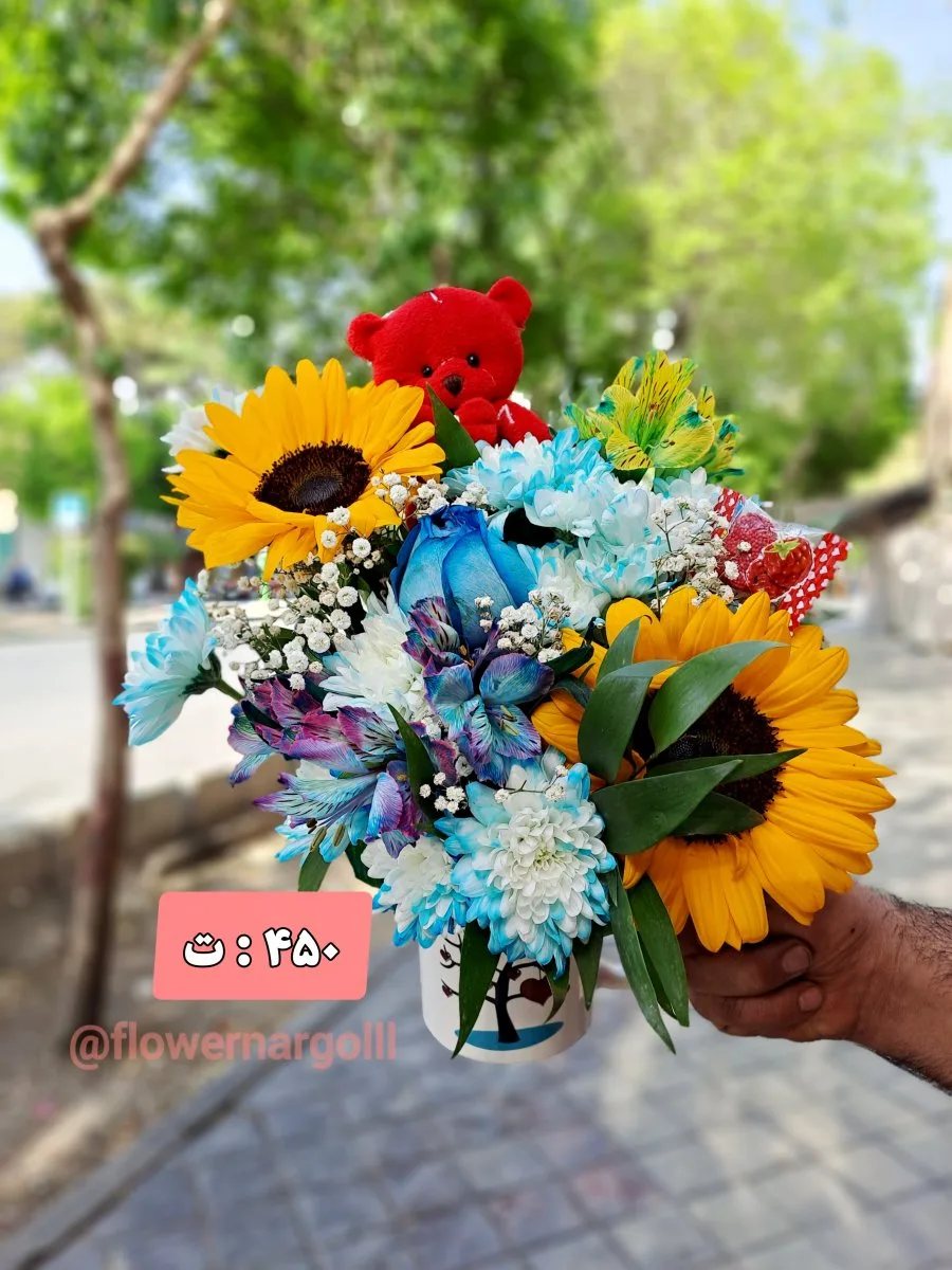 دسته گل روز دختر ۱۵۰ تومن